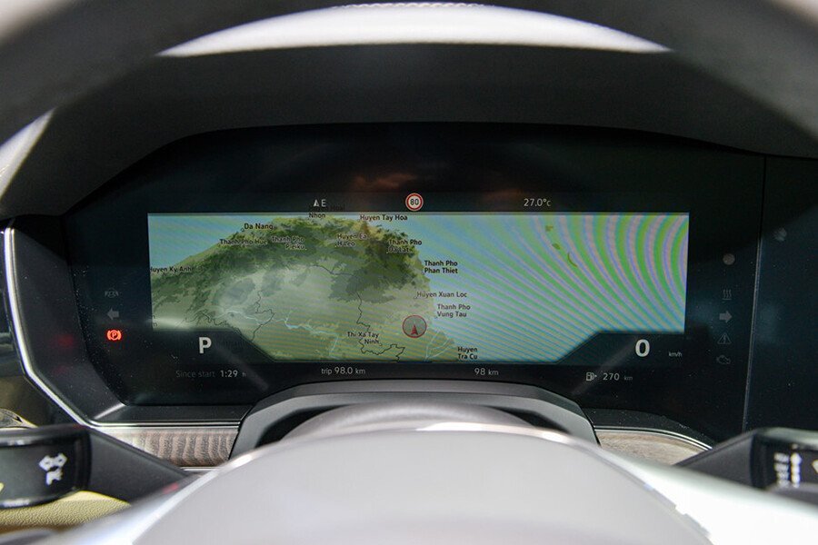 Volkswagen Touareg 2.6L - Hình 13